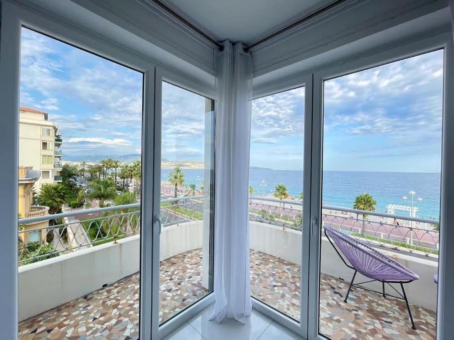Beach Front, Superbe Appartement Pour 4 Personnes Nizza Exterior foto